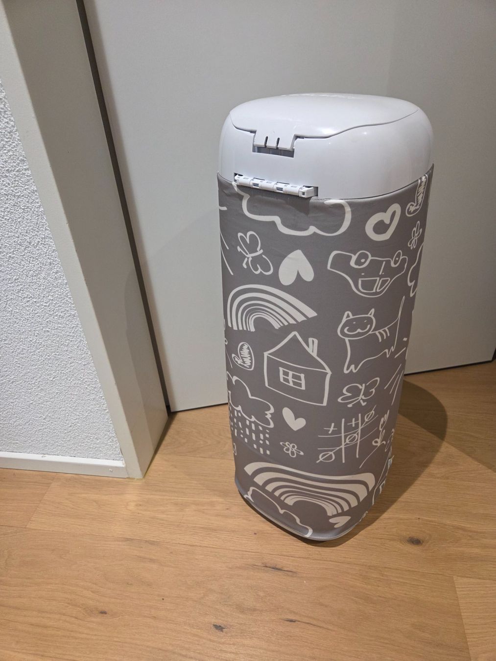 Secchi per pannolini & Pannolini: Windeleiner XL inkl. Stoffbezug – Usato da Wiesendangen venduto da Lava4 3