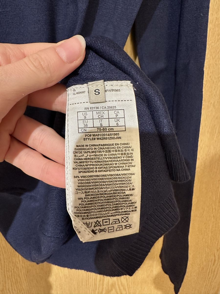 Guess Pulls & Sweat-shirts: Pullover Guess S Blau – D'occasion à Gordola par EleSecondHand-TCG 4