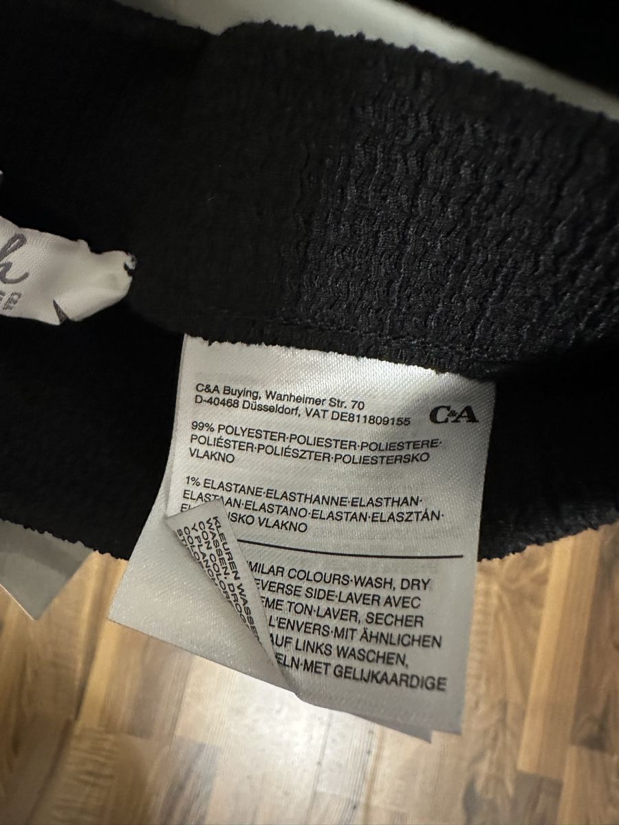 C&A Gonne: Minirock schwarz Grösse S C&A mit Etikett – Nuovo e nell'imballaggio originale da Péry venduto da jasiii03 2
