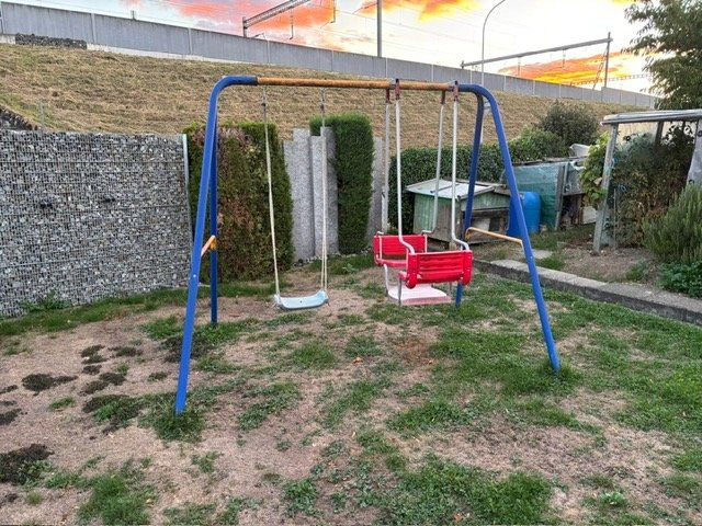 Altre altalene da giardino: Schaukelgestell zu verkaufen – Usato da Niederlenz venduto da nad_7g5w