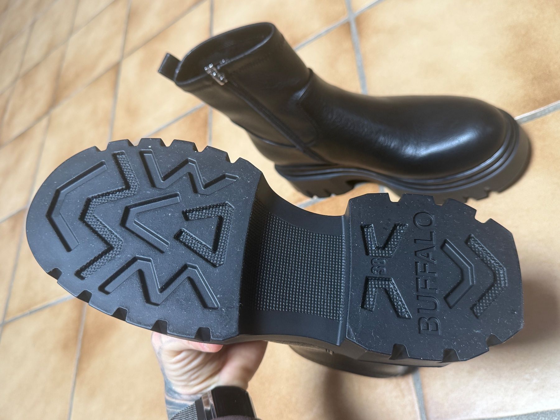 Scarpe da uomo: Buffalo – Nuovo (secondo la descrizione) da Lussery-Villars venduto da Ghuutz 2