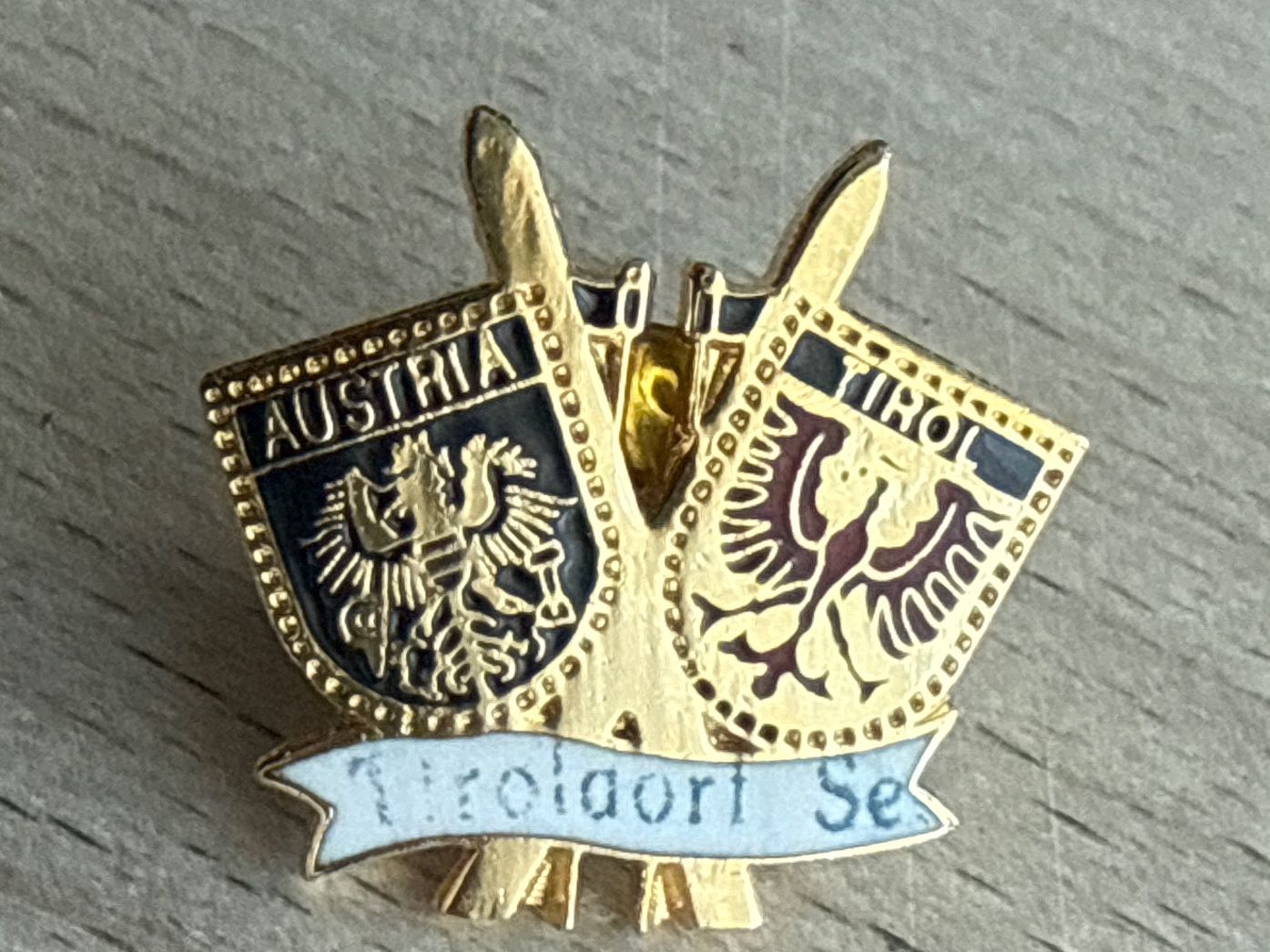 Plaquettes & Badges: Pin Austria Tirol – D'occasion à Glattbrugg par Schweigmatt