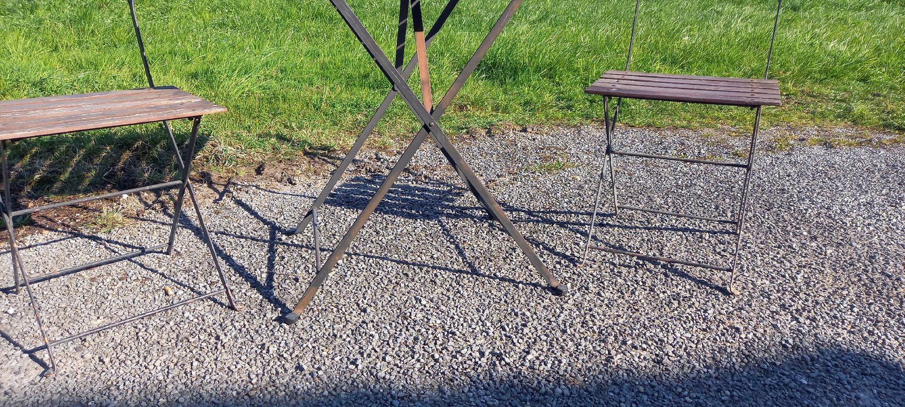 Tischset: Balkonmöbelensemble – Gebraucht aus Wädenswil von Greatstuff 5