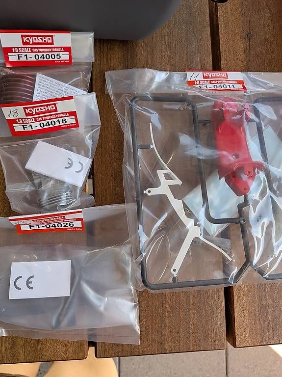 Tous les outils: Ferrari Einzelbauteile – Neuf avec emballage d'origine à Buttwil par Mafu71 2
