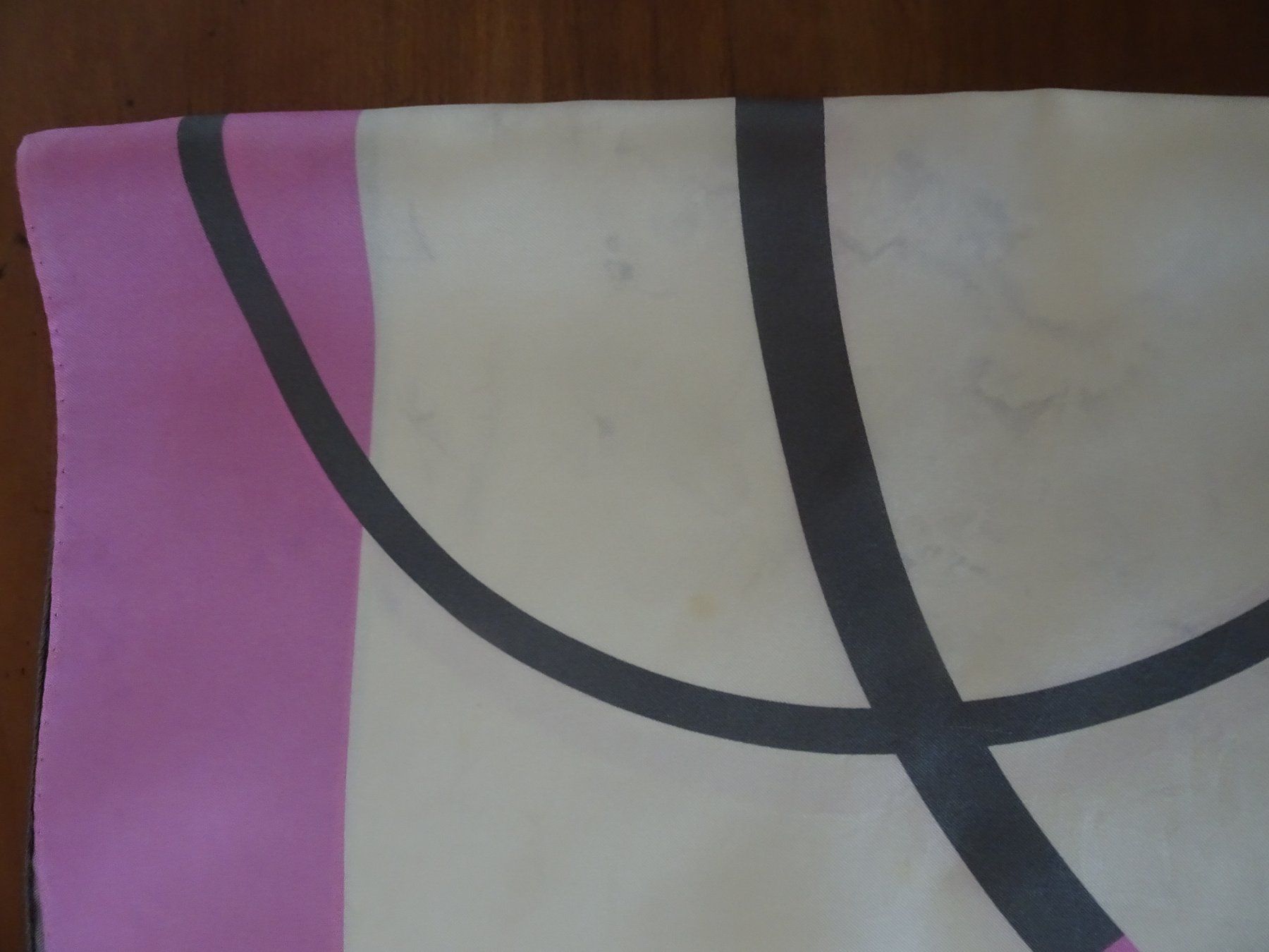 Foulard & Sciarpe: Seidenfoulard – Usato da männedorf venduto da purzelchen 2