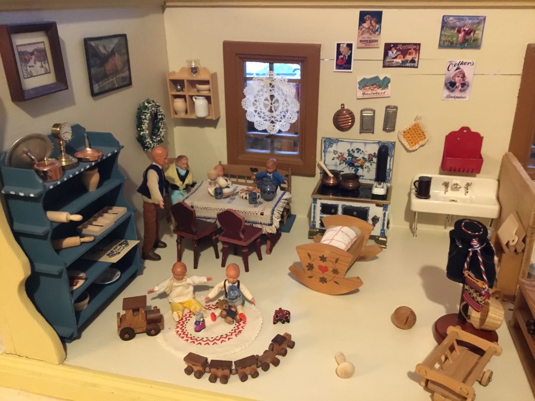 Case e mobili per bambole: Puppenhaus, Puppenstube – Usato da Böbikon venduto da morgenstern77