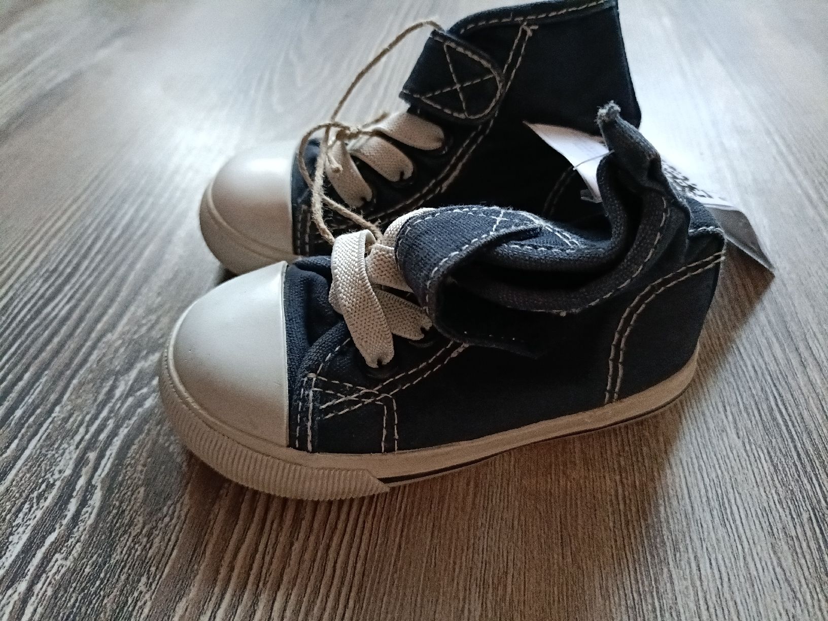 H&M Scarpe per ragazzi: Schuhe Gr. 19 – Usato da Tenniken venduto da Pasci1990 1