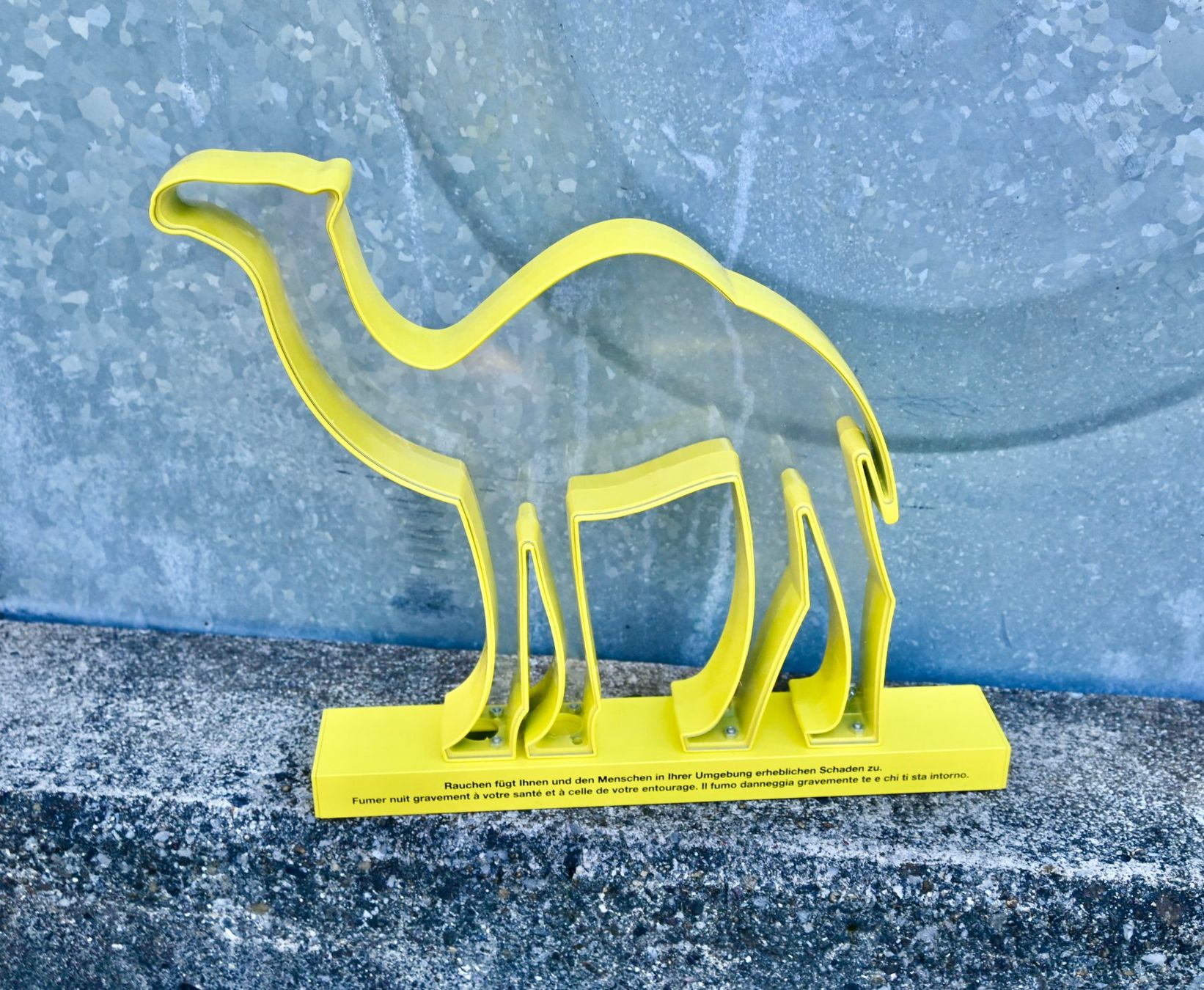 Camel Insegne: WERBEDISPLAY Camel METALL - PLEXI Höhe 33cm – Usato da Pfaffhausen venduto da mono_rec 1