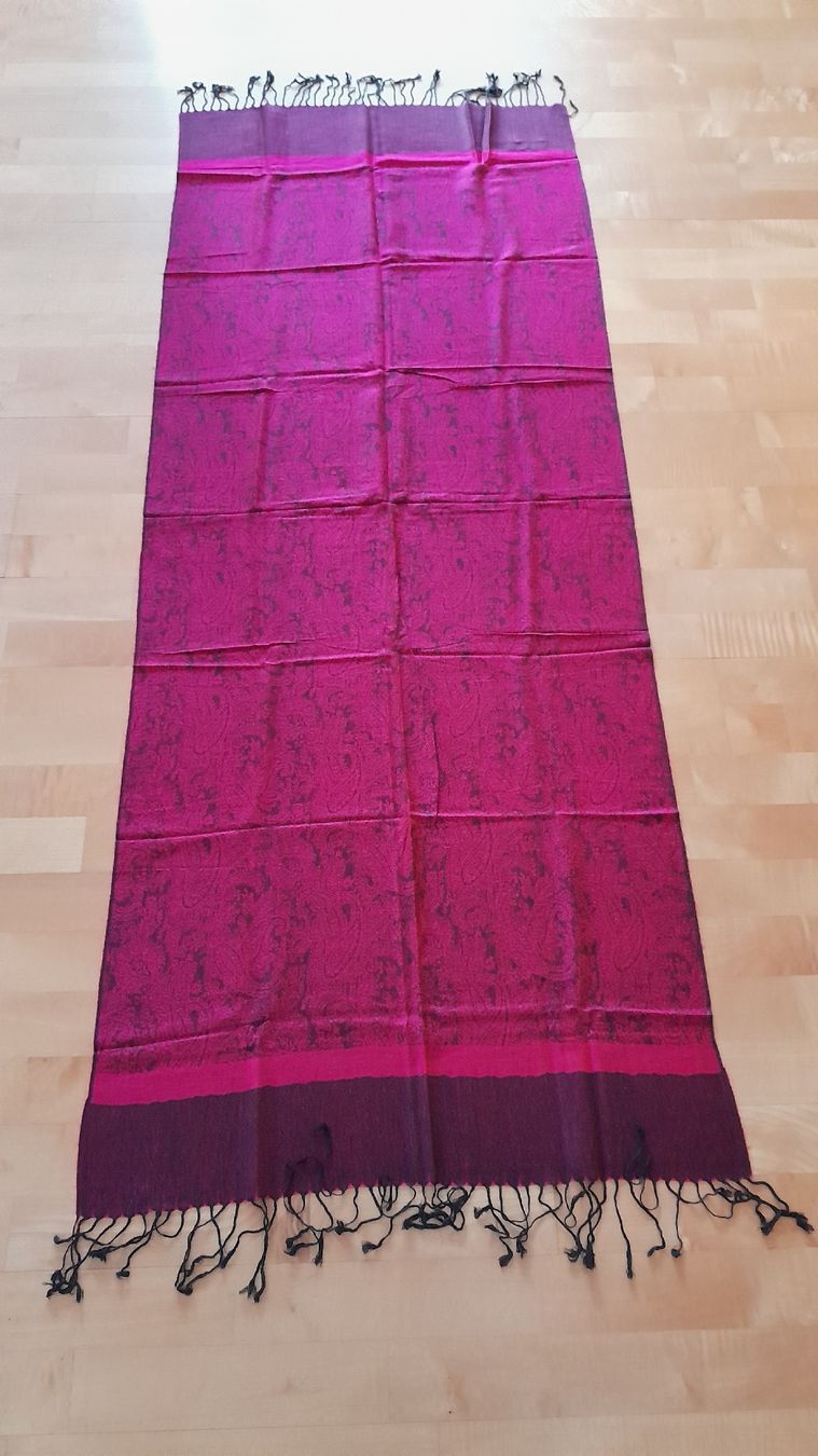 Foulard & Sciarpe: Schal aus Pashmina und Seide – Nuovo (secondo la descrizione) da Innerthal venduto da System_of_a_down 1