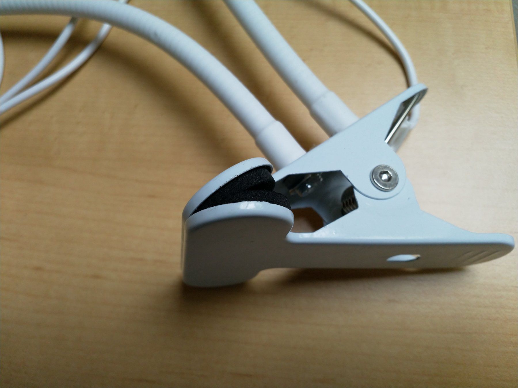 Supporti a parete: USB-Ringlicht mit Smartphone-Halter – Usato da Hunzenschwil venduto da MuellerAarau 1