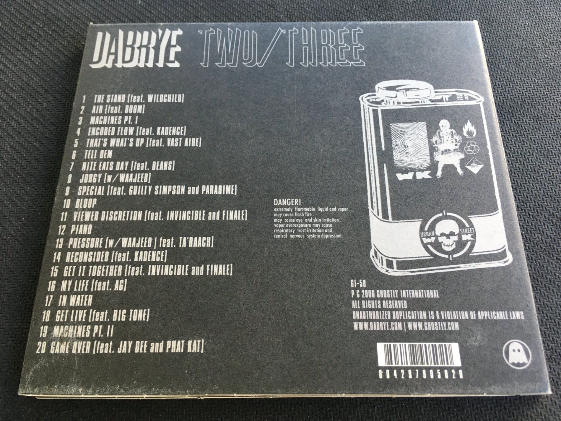 CD: Dabrye - Two/Three -CD- – Usato da St.Gallen venduto da MedienJoe 2