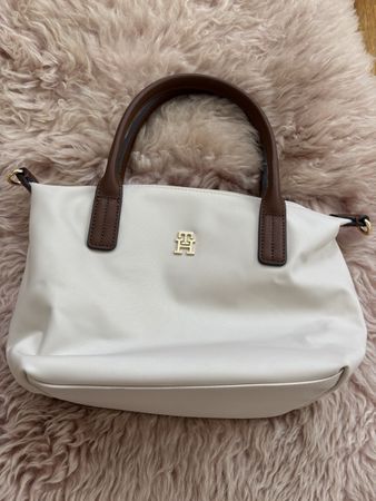 Tommy Hilfiger Handtasche weiss mit Schultergurt