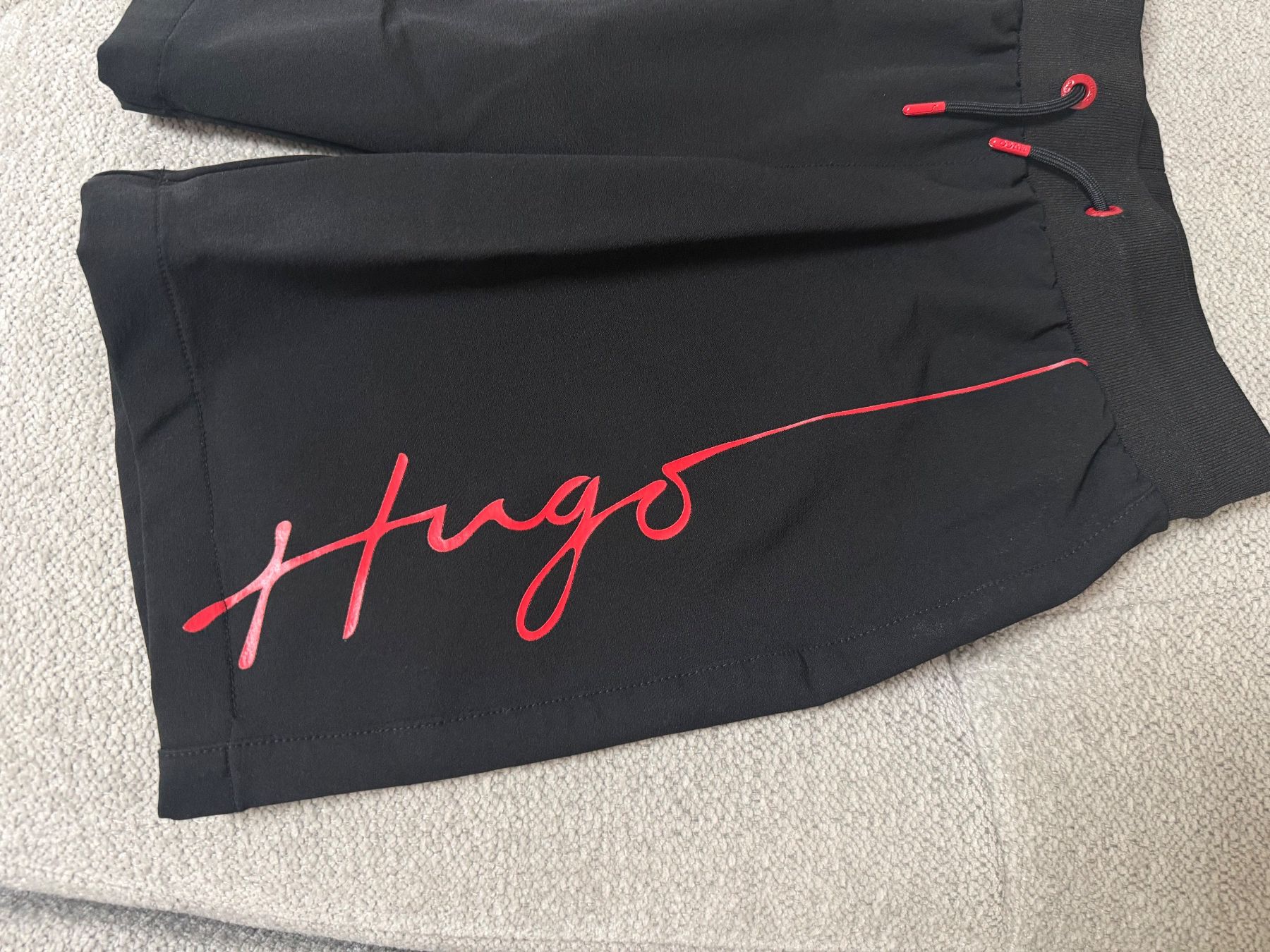 Hugo Boss Pantaloni: Hugo Boss Short Gr. 126 – Usato da Uetikon am See venduto da Fraufox1 4
