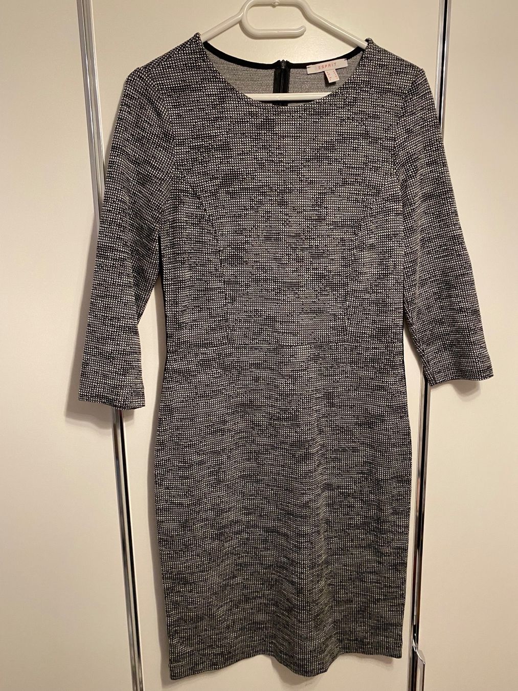Esprit Vestiti: Damen Kleid von ESPRIT gr.M – Usato da Pfungen venduto da Sheki56