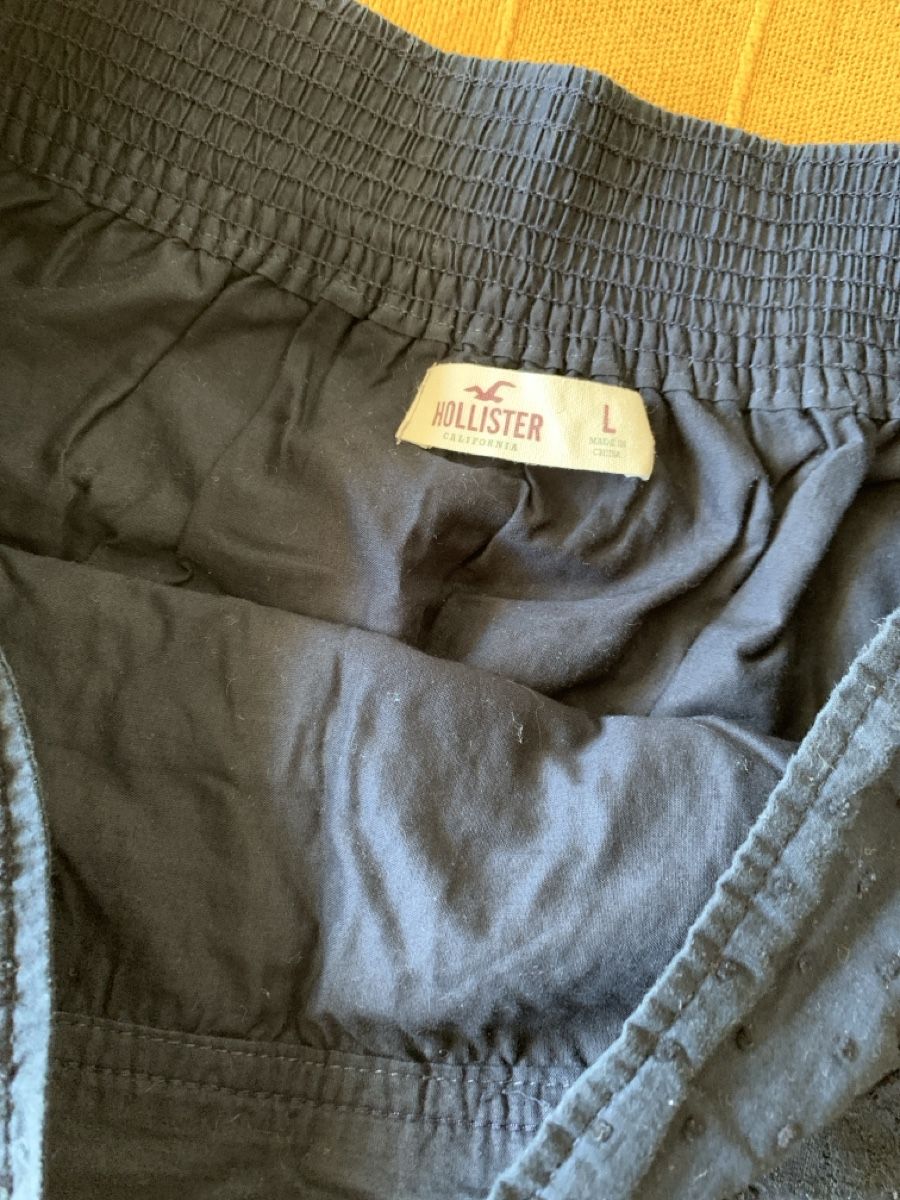 Hollister Gonne: Mini-Rock,  Gr. L, marineblau – Usato da Winterthur venduto da Samu-V 2