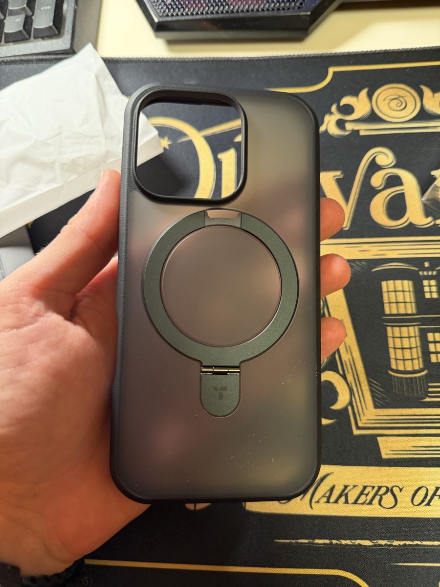 Topcase: Case iPhone 16 pro – Nuovo (secondo la descrizione) da Küsnacht ZH venduto da yurchick 2