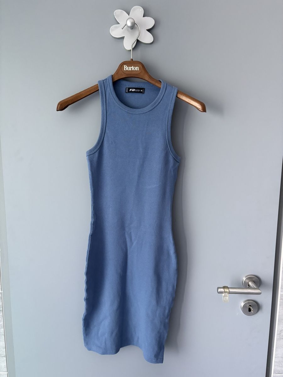Kleider: Robe New Yorker bleue taille M  – Gebraucht aus Champlan von mat_qff9