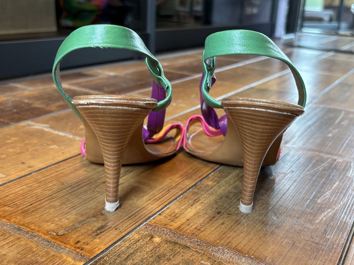 Moschino Scarpe da donna: Sandales Moschino Cheap & Chic 39.5 – Nuovo (secondo la descrizione) da Dotzigen venduto da SecondHandGems 8