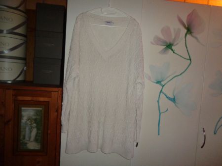 *** Langer Pullover *** / mit Knölleli / ONLY / Baumwolle