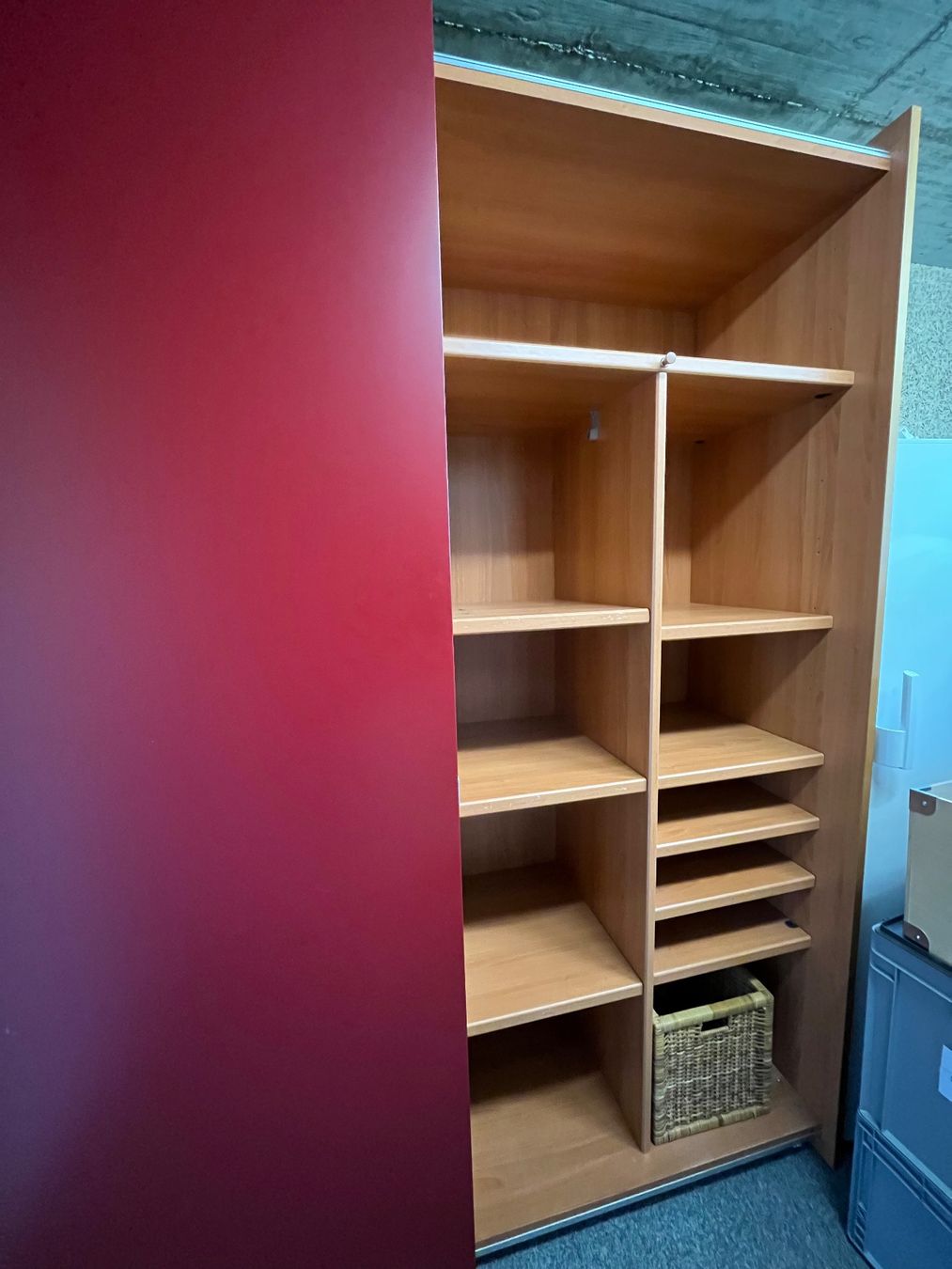 Armadi: Kleiderschrank – Usato da Männedorf venduto da Franzflo 1