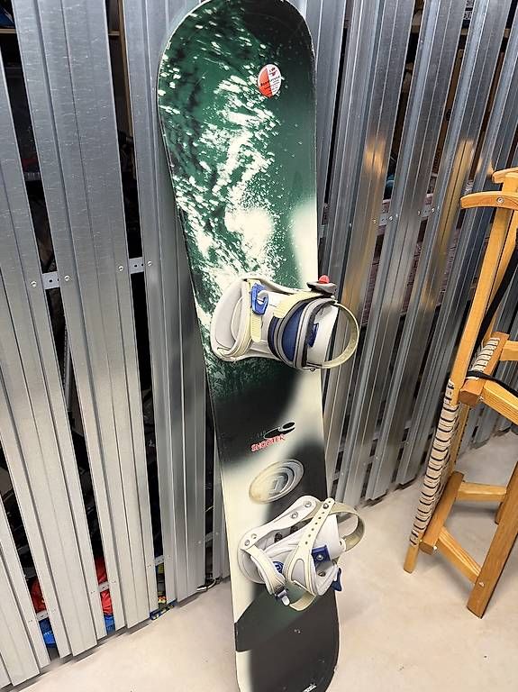 Boards: 148 Anfänger Snowboard zu verschenken – Gebraucht aus Murg von nicnamed