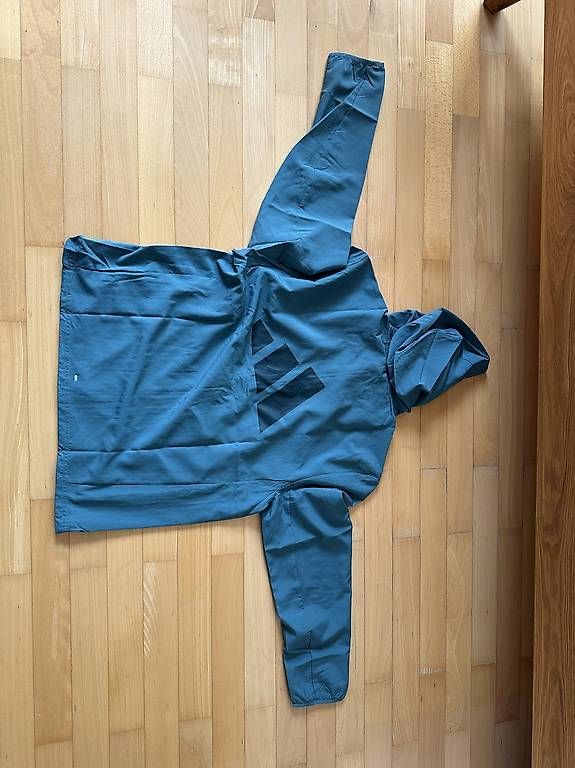 Adidas Giacche: Adidas Run It Jacke Gr. M – Usato da Basel venduto da mahatmaganja 1