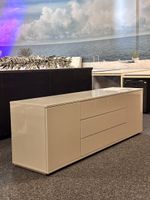 Schönes sideboard 180 x 45 x 60 cm
