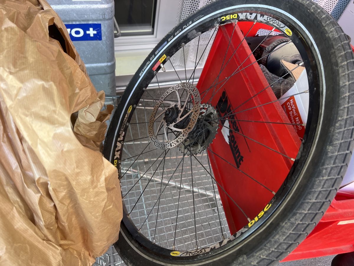 Specialized Ersatzteile: Specialized rockhopper bastel velo – Gebraucht aus Cham von  2