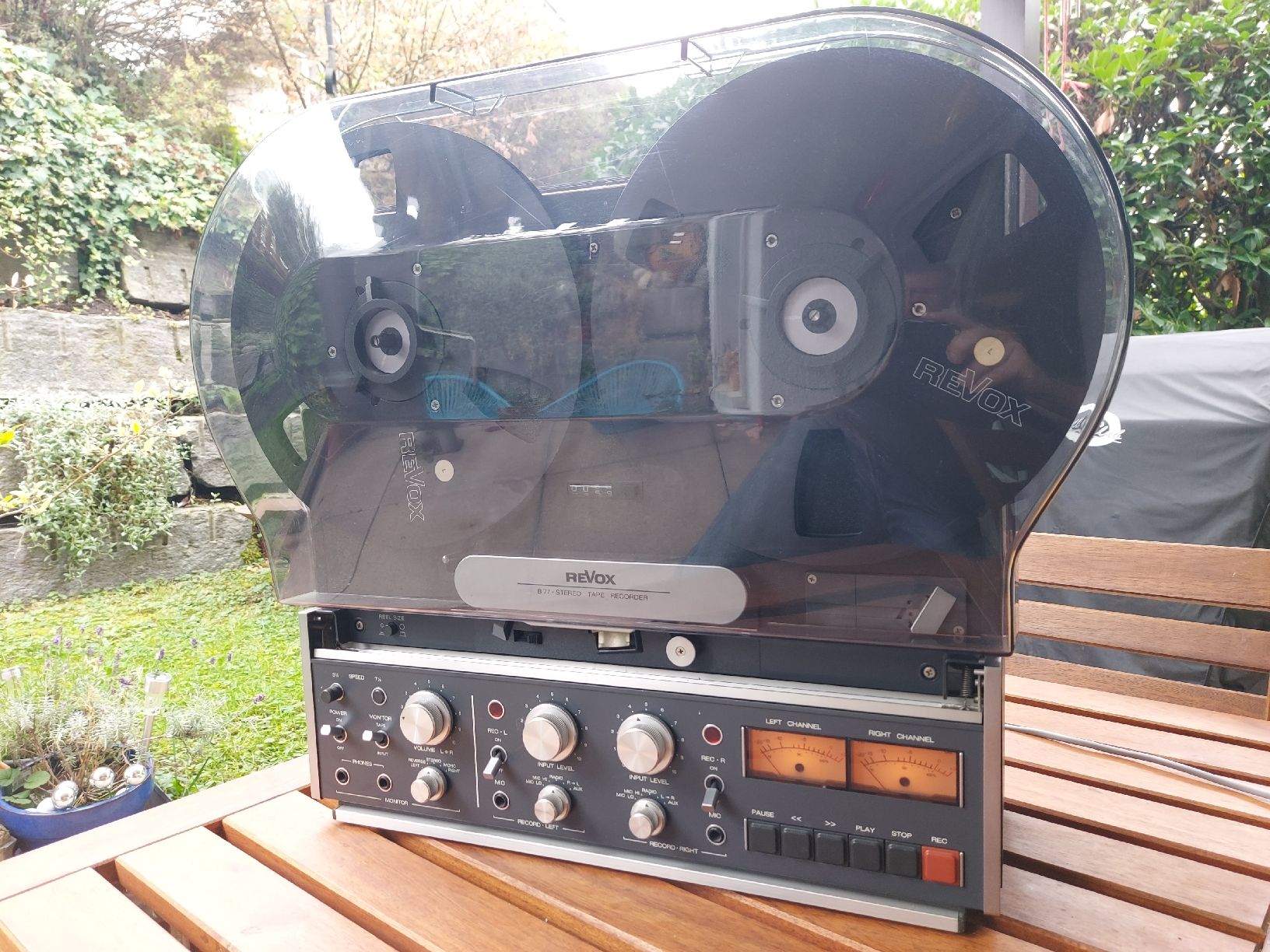 Revox Bandmaschinen: Revox B77 Stereo Tape Recorder – Defekt aus Hittnau von Hampgoeswild
