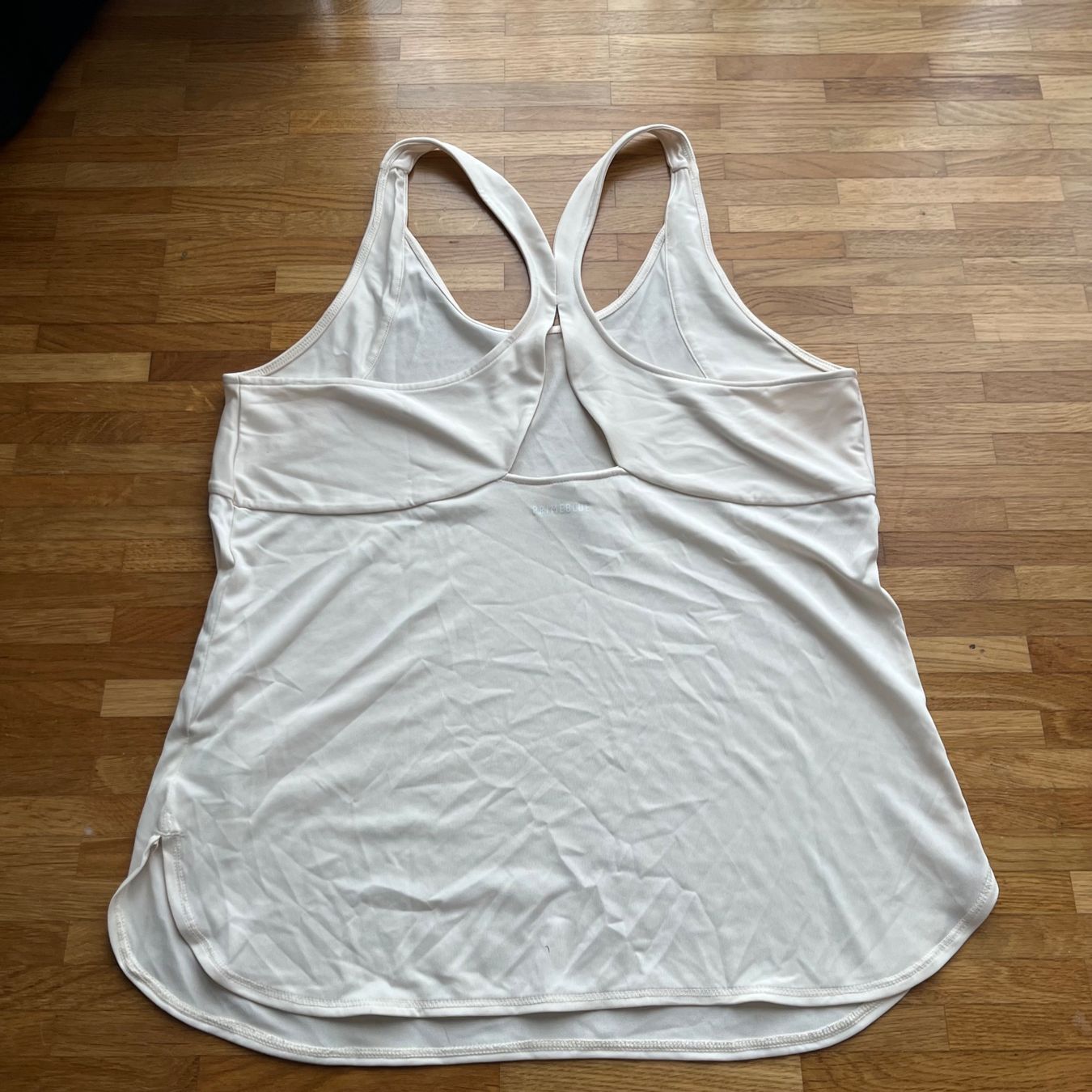 Adidas Top: Sportliches Adidas Tanktop – Nuovo (secondo la descrizione) da Luzern venduto da art_w65h 1