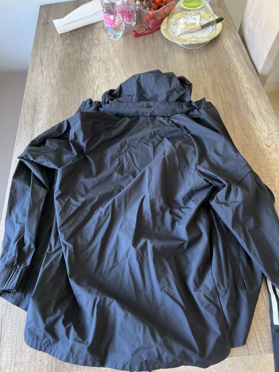 Giacche: Adidas Regenschutz – Usato da Binningen venduto da salentino4ever 7