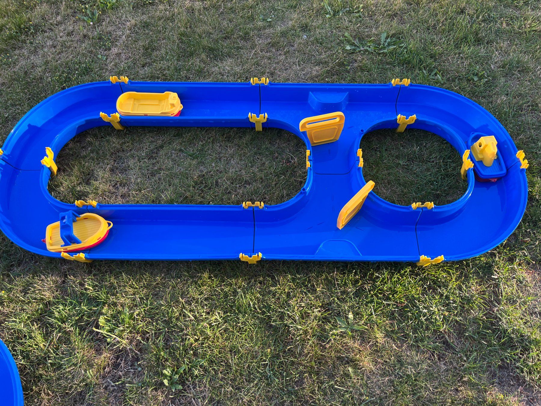 Aquaplay Giocattoli: Wasserbahn Aquaplay Waterplay – Usato da Lützelflüh-Goldb venduto da Fresu8 4