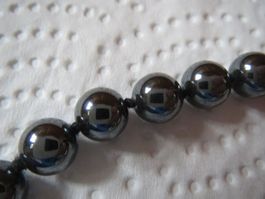 wunderschöne ECHTSTEIN Kette aus Hämatit