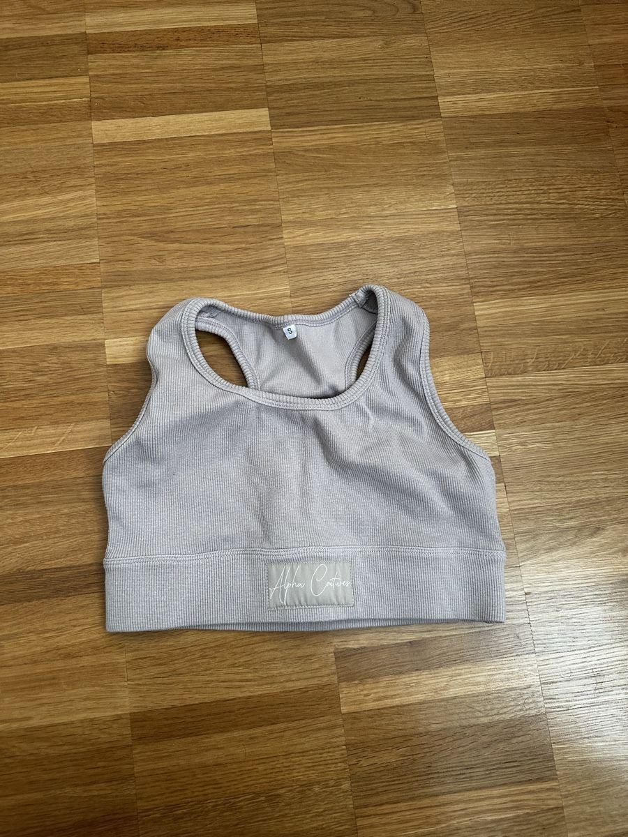 Top: Alpha Coutures Teddy Bra – Nuovo (secondo la descrizione) da Winterthur venduto da GloSte08