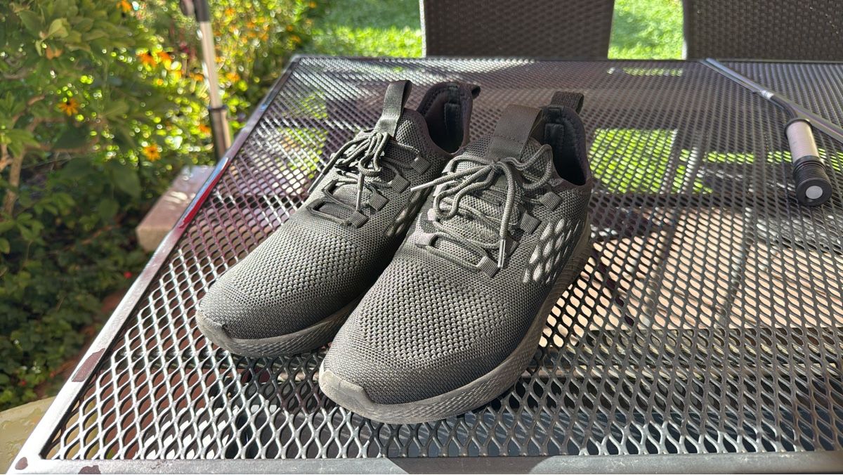 Victory Scarpe da uomo: Sneakers Vty, schwarz Textil, Grösse 42 – Usato da Langnau am Albis venduto da mfurrer_79