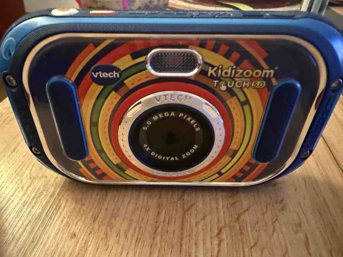 Vtech Fotocamera: Vtech Kidizoom Touch 5.0 Digitalkamera blau – Usato da Thürnen venduto da mah_6yvz 2
