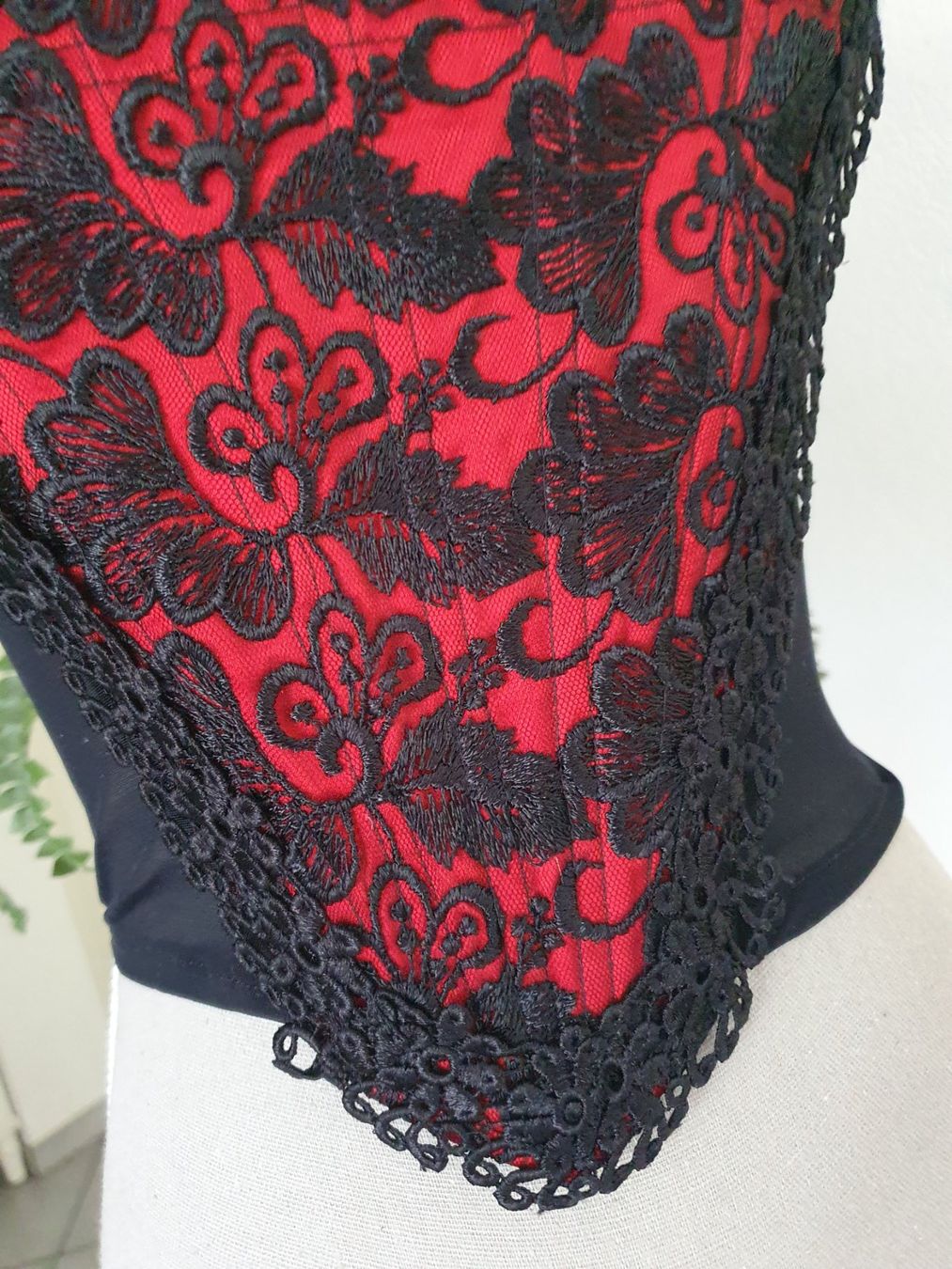 Altra biancheria intima: Gothic Corsage rot/schwarz "Made in London" – Usato da Münsingen venduto da BlackTears-3 3