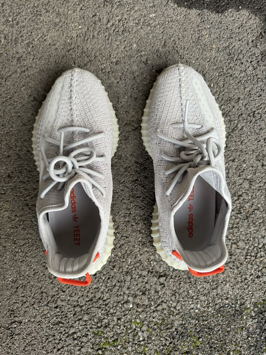 Adidas Herrenschuhe: Yeezy boost 530 v2 Tailgt 39 1/3 – Neu (gemäss Beschreibung) aus Porrentruy von fee_24 1