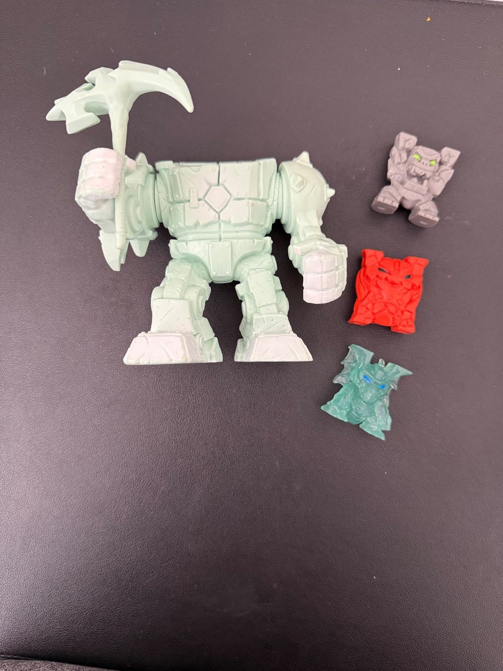 Schleich Spielzeuge: Schleich Eldrador Mini Creatures Eis-Roboter – Gebraucht aus Thörishaus von Swaxx 1