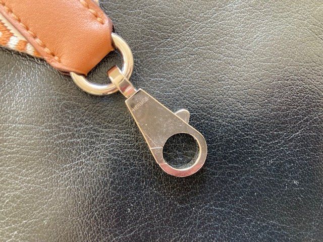 Hermès Altro in  Abbigliamento & Accessori: HERMES SANGLE ZIGZAG TASCHENGURT, GOLD/BLANC, TOP MIT OVP – Nuovo (secondo la descrizione) da Zürich venduto da elegantissima 4