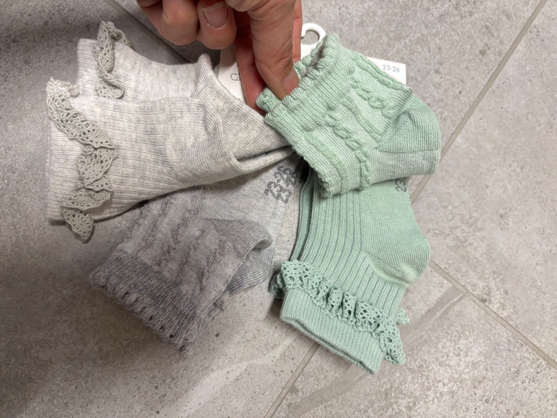 Calze per bambini: Chaussettes neuf 23 - 26 – Nuovo (secondo la descrizione) da Salvenach venduto da gwenwywar 1