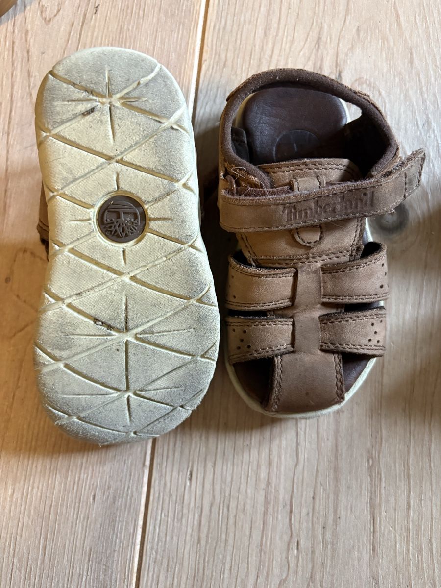 Scarpe per ragazzi: Set aus 3 Paar Sandalen Gr. 24/25 – Usato da Schwerzenbach venduto da frauminze 1