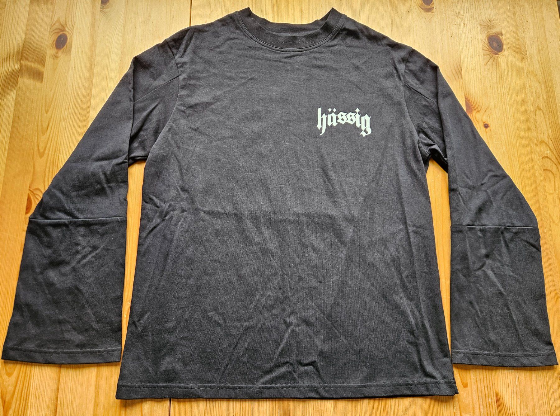 Hässig Maglioni & Felpe: Hässig Pullover Grösse M Totenkopf schwarz – Usato da Hägglingen venduto da United-Village-Trade 1
