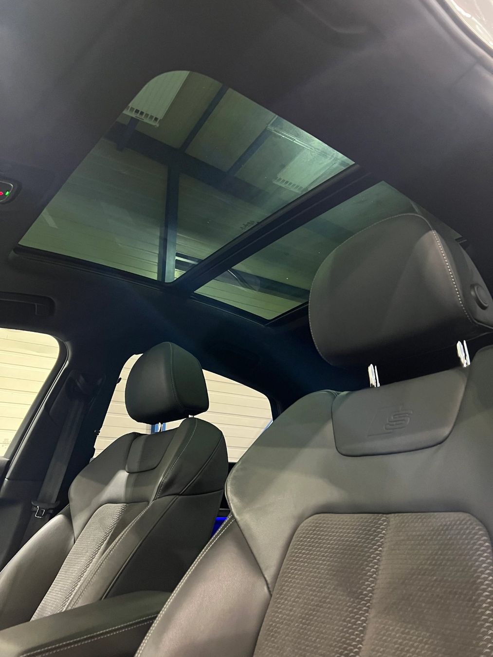 Audi Automobili: AUDI e-tron 55 Sportback Advanced Black Edition quattro – Usato da Kefikon TG venduto da Hmulaj 7