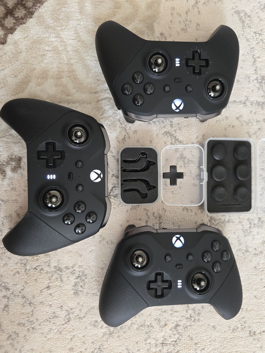 Microsoft Controller: 3x Xbox Elite Series 2 Controller – Gebraucht aus Basel von Zait
