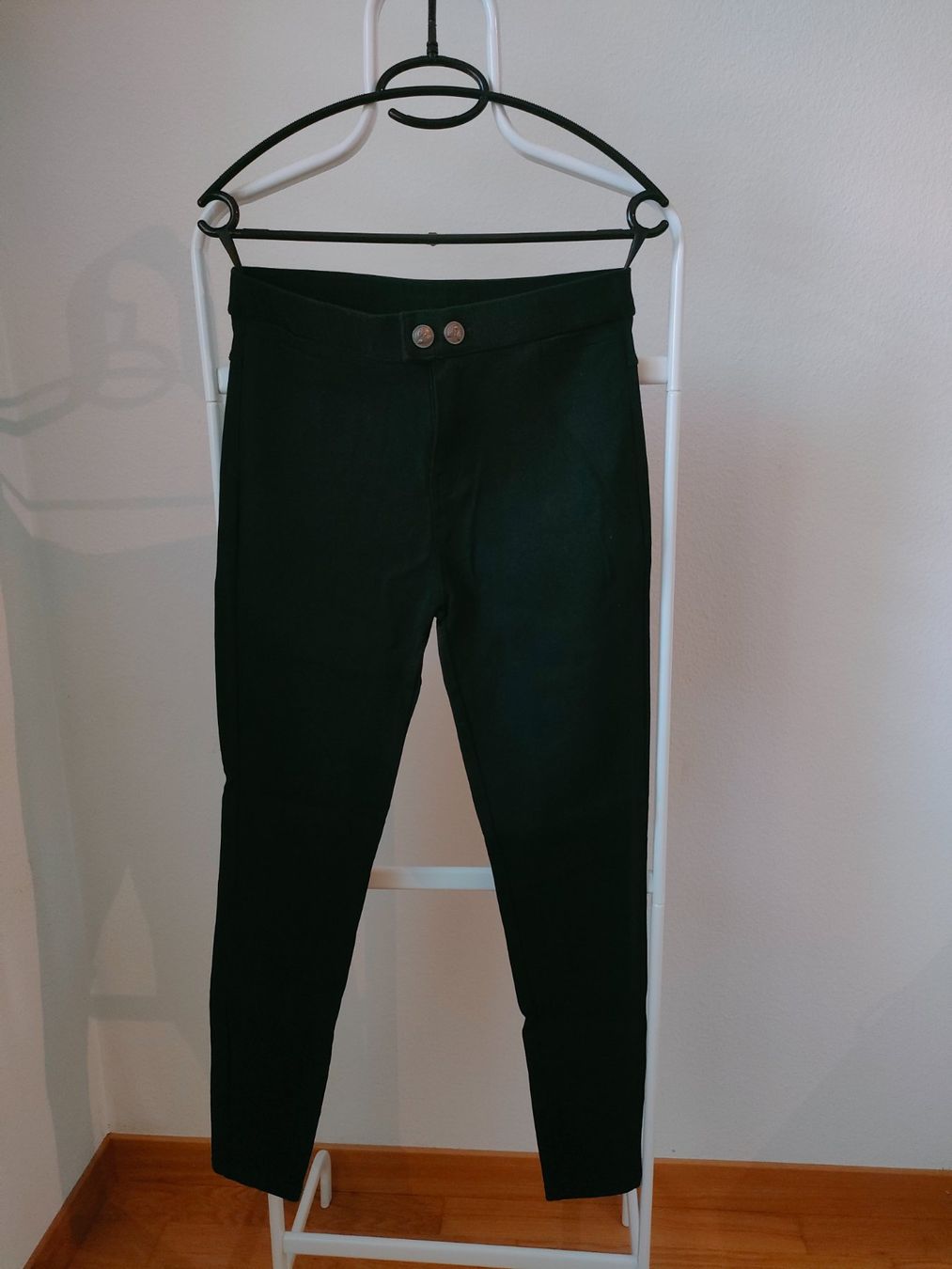 Pantaloni: Wunderschöne Damen Hose schwarz – Nuovo (secondo la descrizione) da Dietikon venduto da MJ_Sporting 4