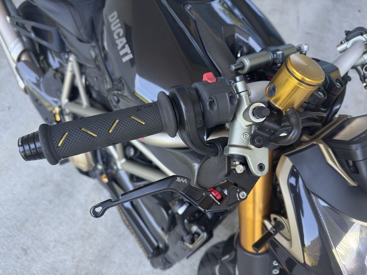 Ducati Strada: Ducati Streetfighter 1098S – Usato da Zürich venduto da benoitZH 6