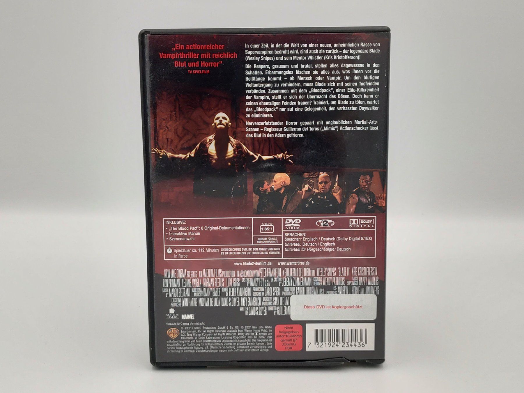 Tutti i DVDs: BLADE 2 - Versand A-Post nur CHF 2.50! – Usato da Siblingen venduto da the_92m7 1