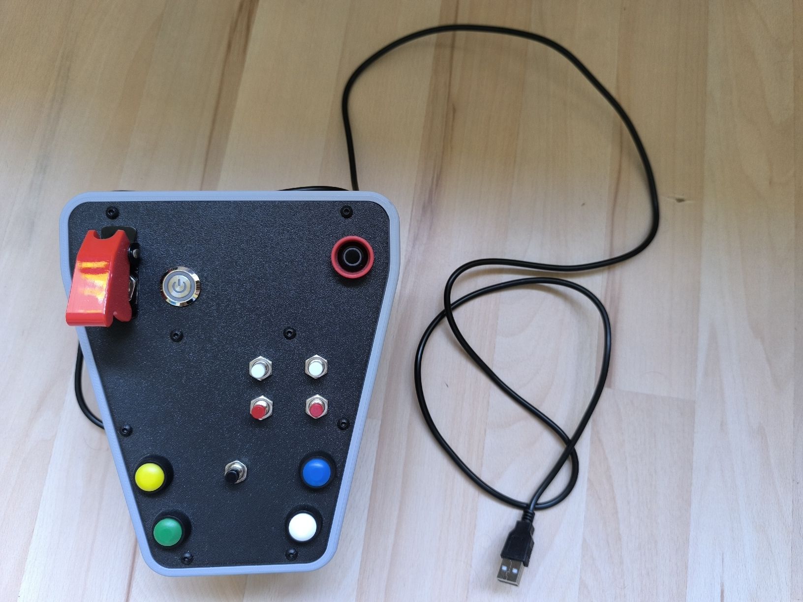 Manettes: Button box usb – D'occasion à Zürich par Travaglino