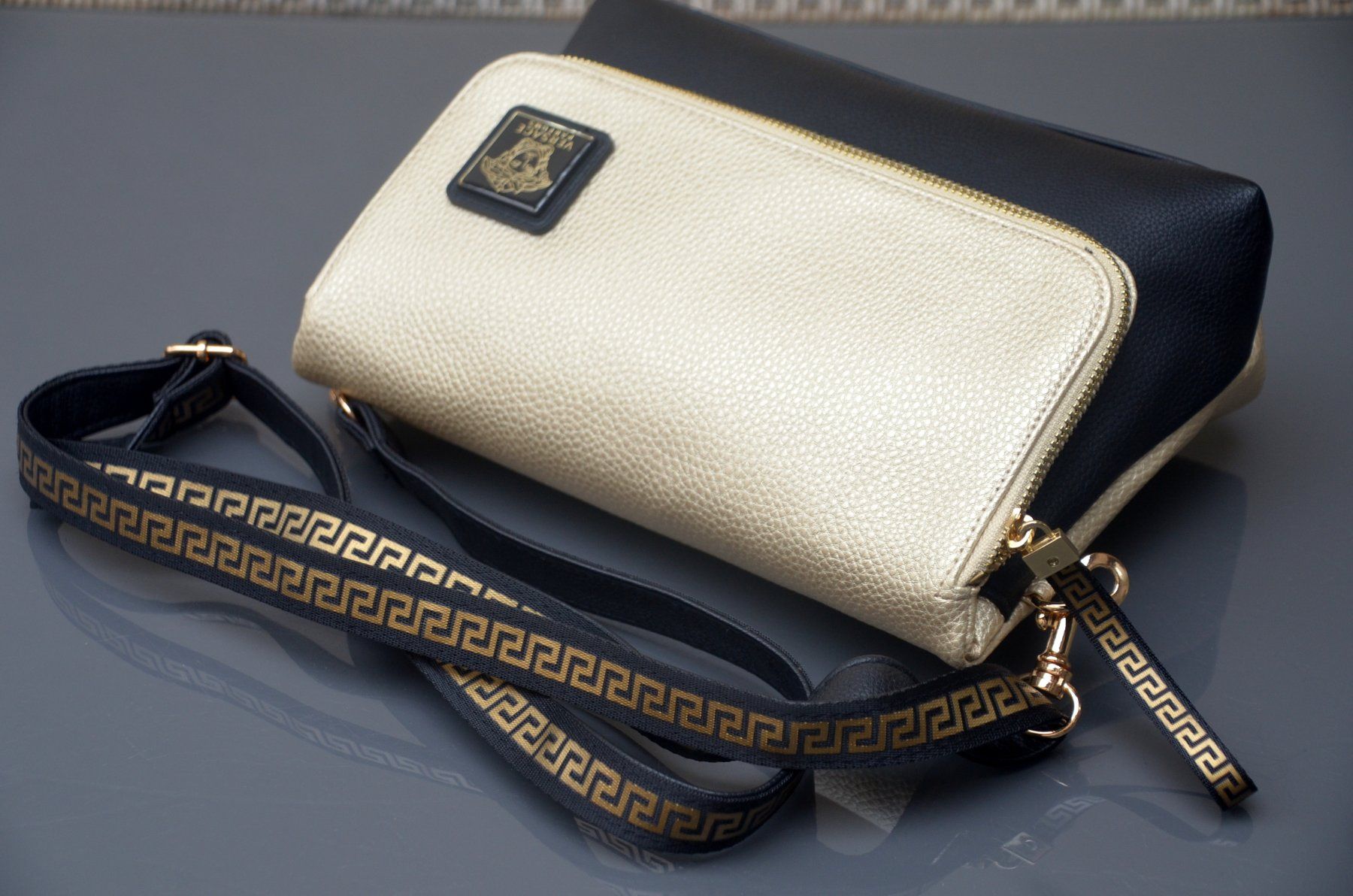 Versace Borse da donna: Vesace Medusa Tasche / sac – Usato da Collonges venduto da arashee 3